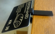 Obrazek Black sign holder / Price sign holder for shelf/table. 60270156 (DE,SE,NO,FI,RO,PL)